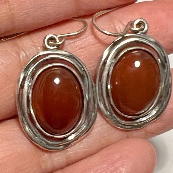 israel Jewelry - Elegant vintage Sterling Silver and Red Carnelian dangling Earrings.